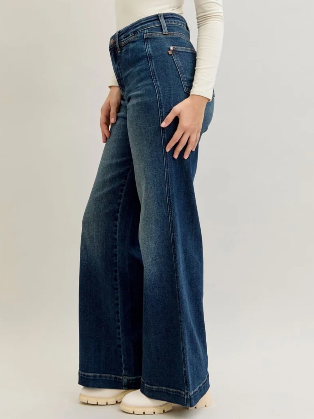 NWT Judy Blue High Waist Retro Wide Leg Denim Jeans with Tummy Control - Picture 2 of 10